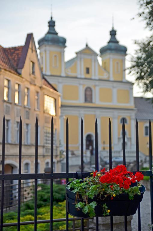 Hill Inn Познань Екстер'єр фото