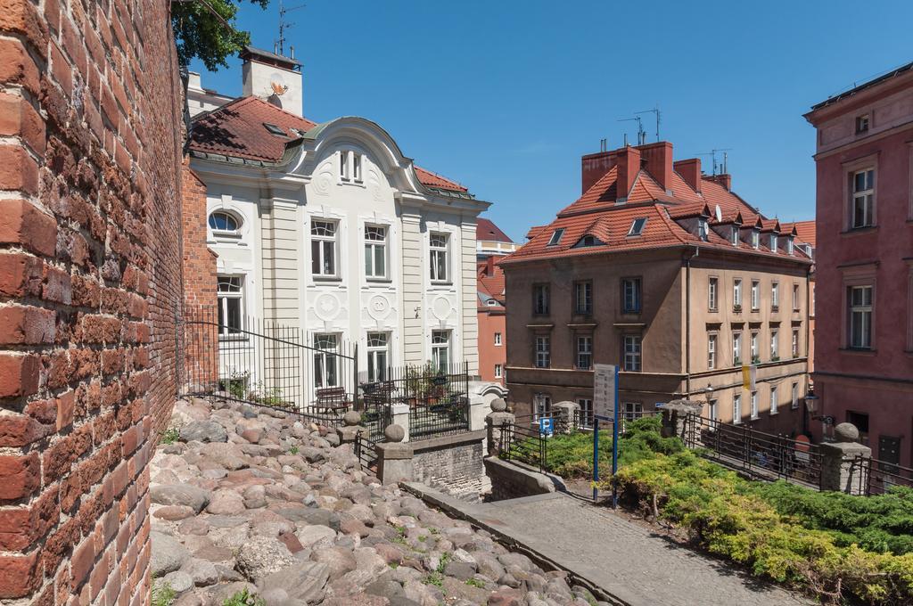 Hill Inn Познань Екстер'єр фото