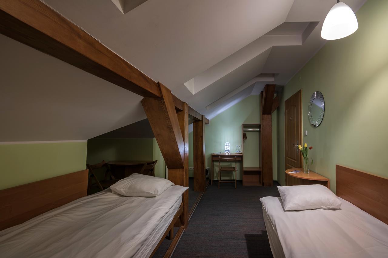 Hill Inn Познань Екстер'єр фото